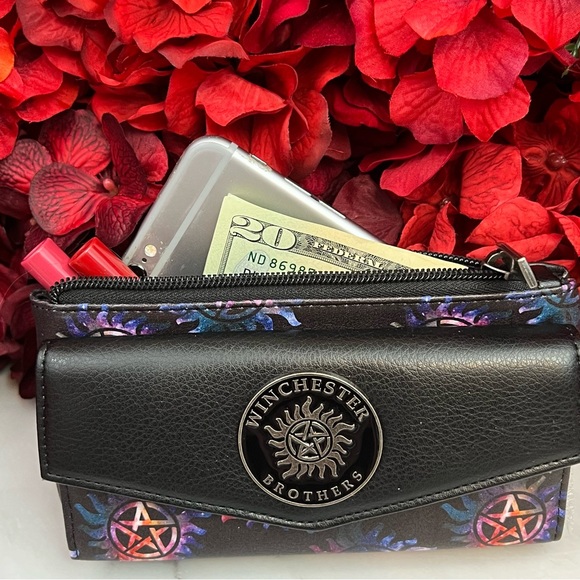 Supernatural Black and Purple Pentagram Clutch Wallet - Picture 6 of 15
